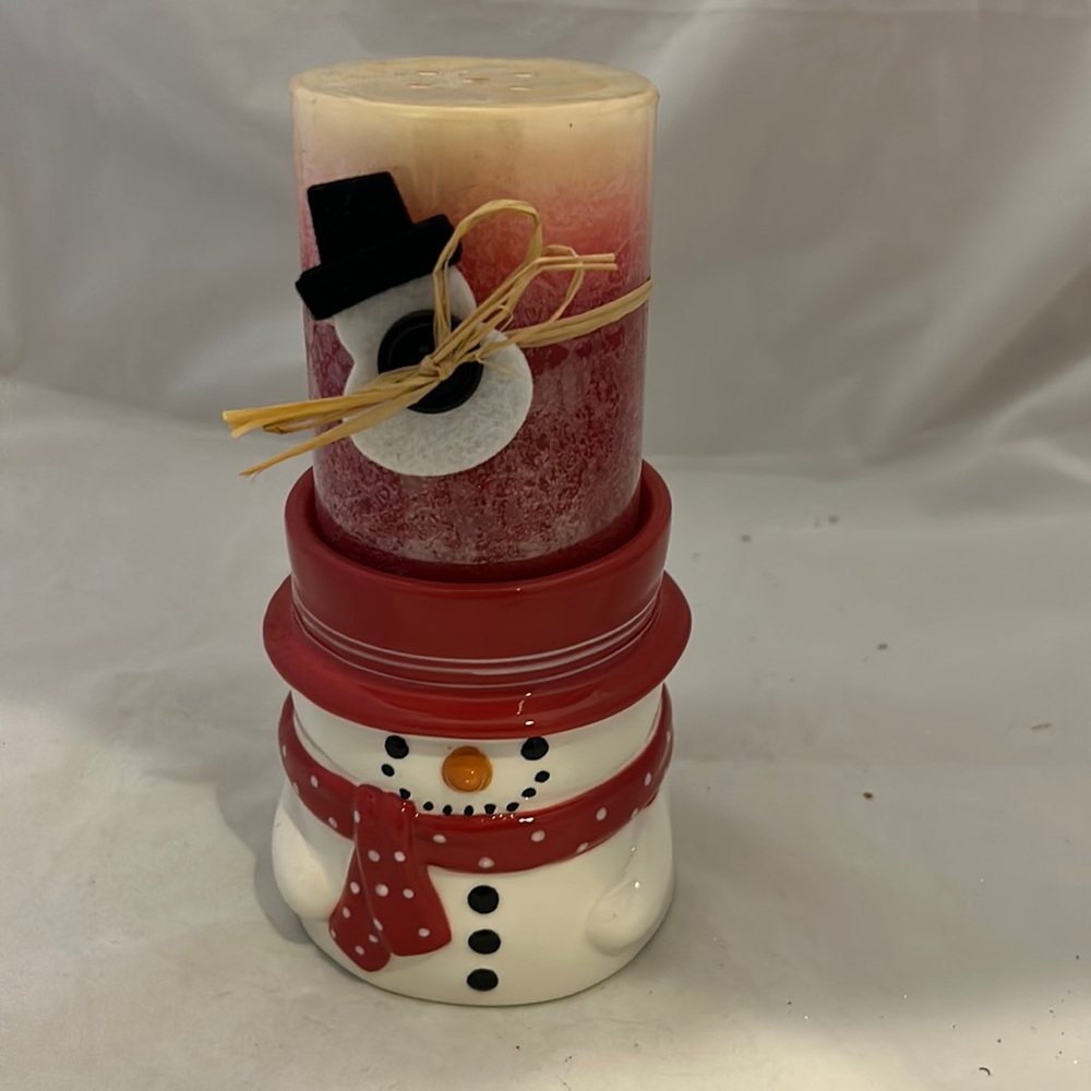 SNOWMAN CANDLE HOLDER AND CANDLE